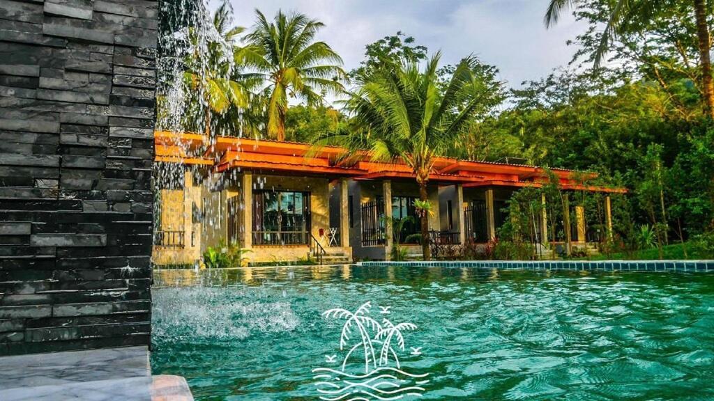 Grandfather Khaolak Resort Khao Lak Exterior photo