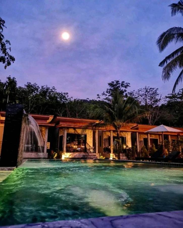 Grandfather Khaolak Resort Khao Lak Exterior photo
